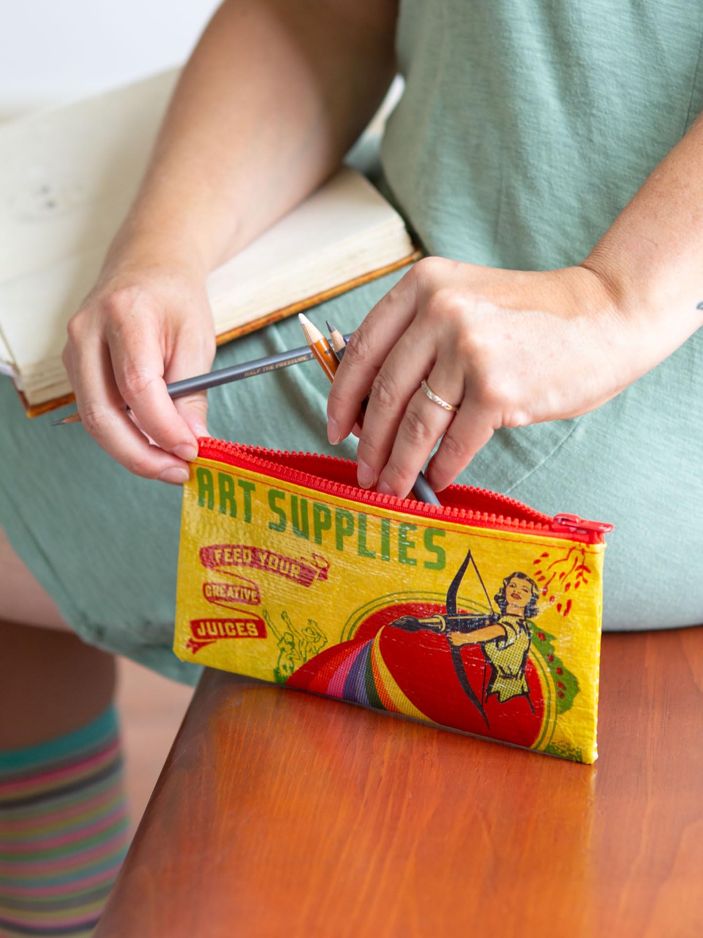 Blue Q Pencil Case, Art Supplies. Hefty Zipper, Sturdy and Easy-to-Rinse-Clean, 95% Recycled Material. Organize a Larger Bag - Store Makeup, Chargers, Receipts, Writing Tools. 4.25"h x 8.5"w - Image 6